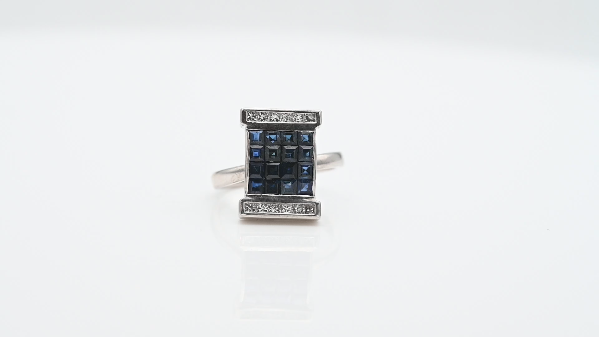 טבעת וינטאג משובצת אבני ספיר ויהלומים בחיתוך פרינסס - מק"ט 13651, זהב 14K