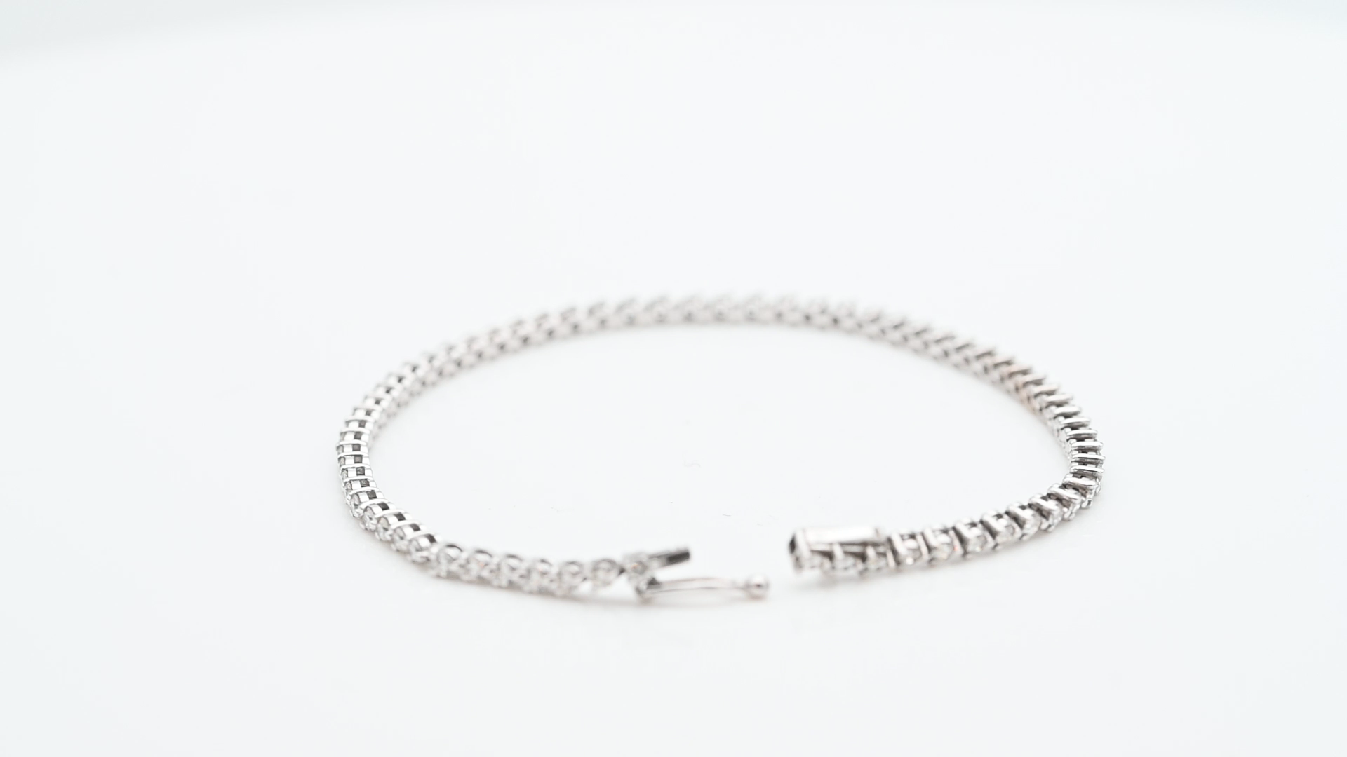 צמיד טניס משובץ יהלומים - מק"ט 13888, זהב 14K