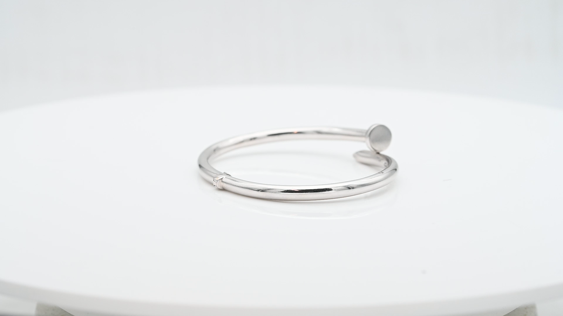 צמיד מסמר עם פתיחה קפיצית בקוטר 6 ס"מ - מק"ט 14026, זהב 14K