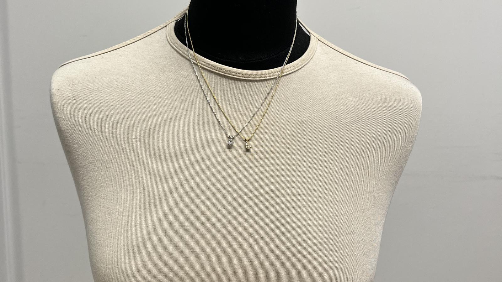 תליון סוליטר משובץ יהלום בחיתוך טיפה, כולל שרשרת - מק"ט 14086, זהב 14K