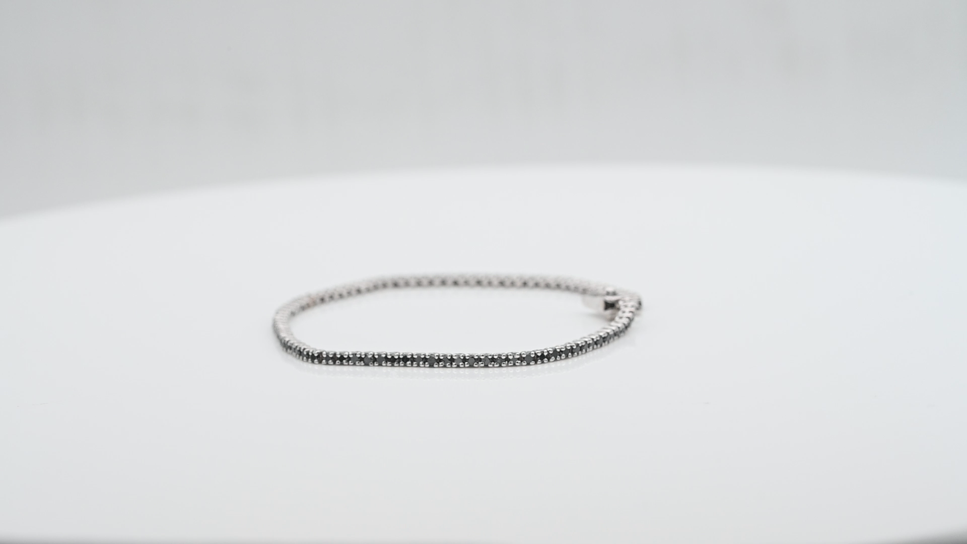 צמיד טניס משובץ יהלומים שחורים - מק"ט 14116, זהב 14K