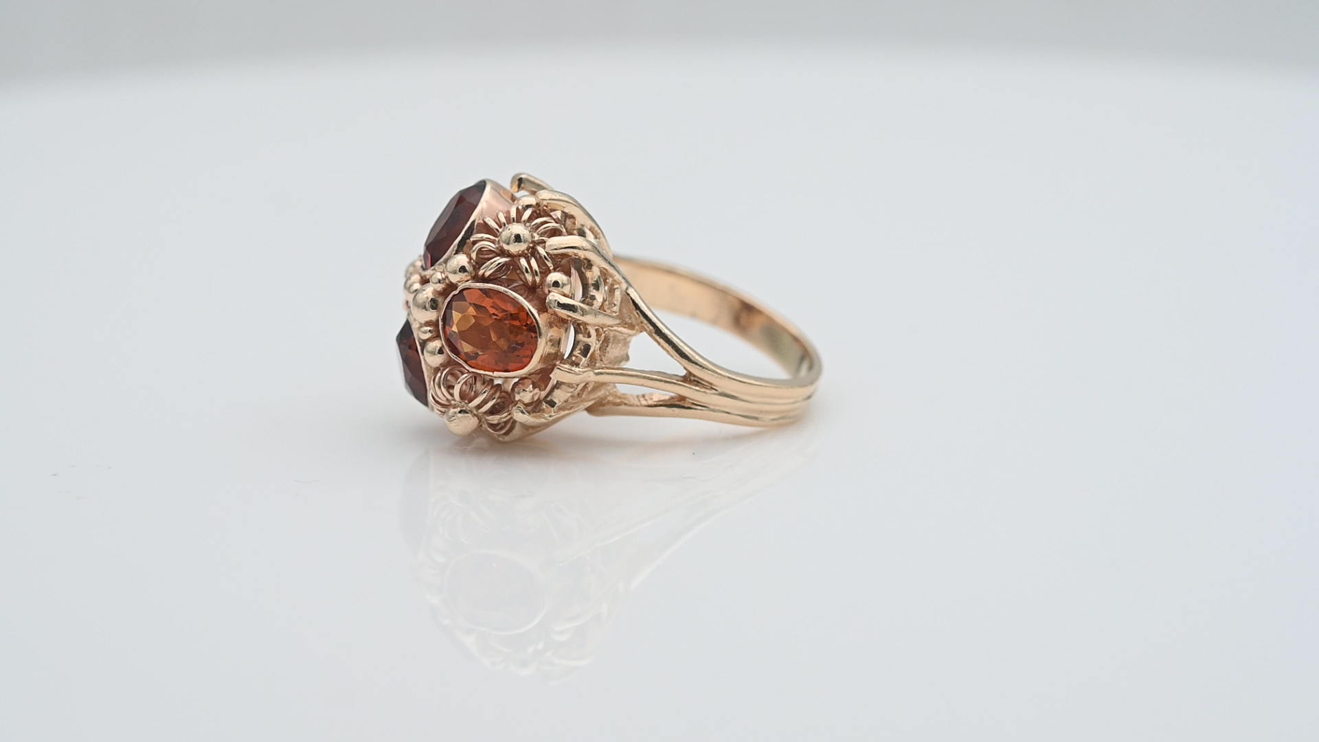 טבעת וינטג' משובצת אבני ציטרין בחיתוך אובלי - מק"ט 14302, זהב 14K