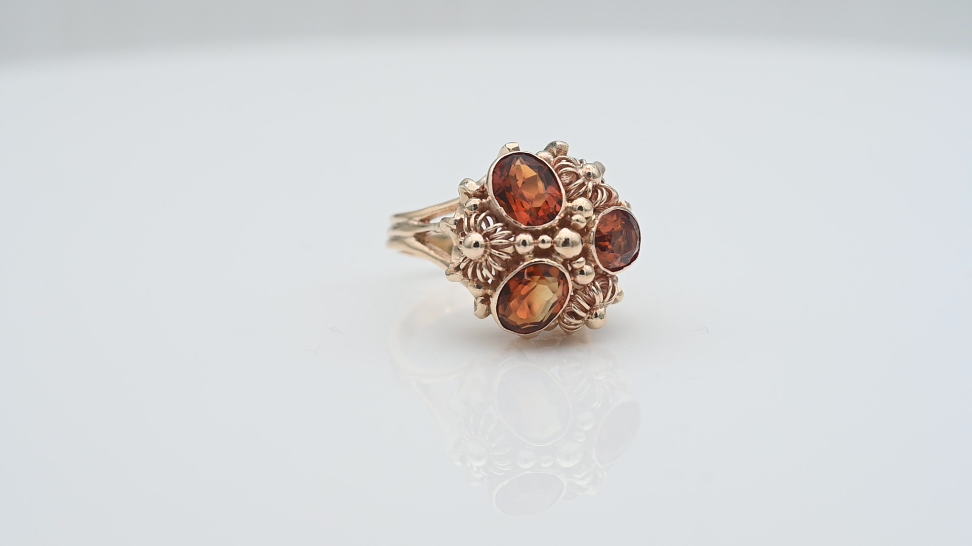 טבעת וינטג' משובצת אבני ציטרין בחיתוך אובלי - מק"ט 14302, זהב 14K