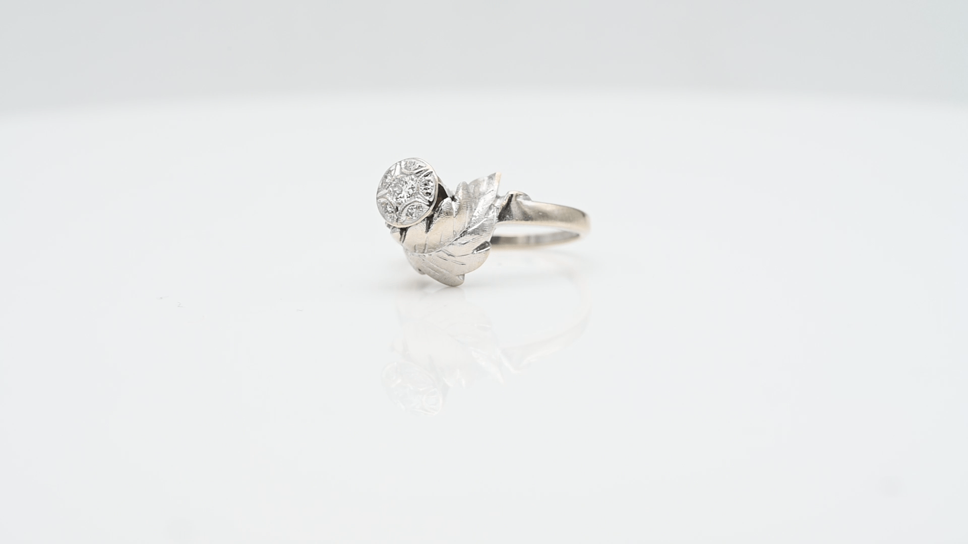 טבעת וינטאג משובצת יהלומים, זהב 9-14K - מק"ט 30767