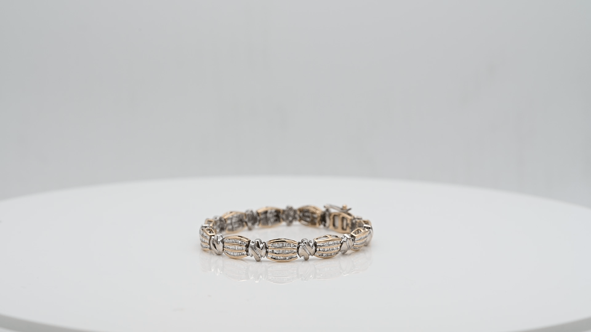 צמיד וינטאג משובץ יהלומים בחיתוך באגט, זהב 14K - מק"ט 30840