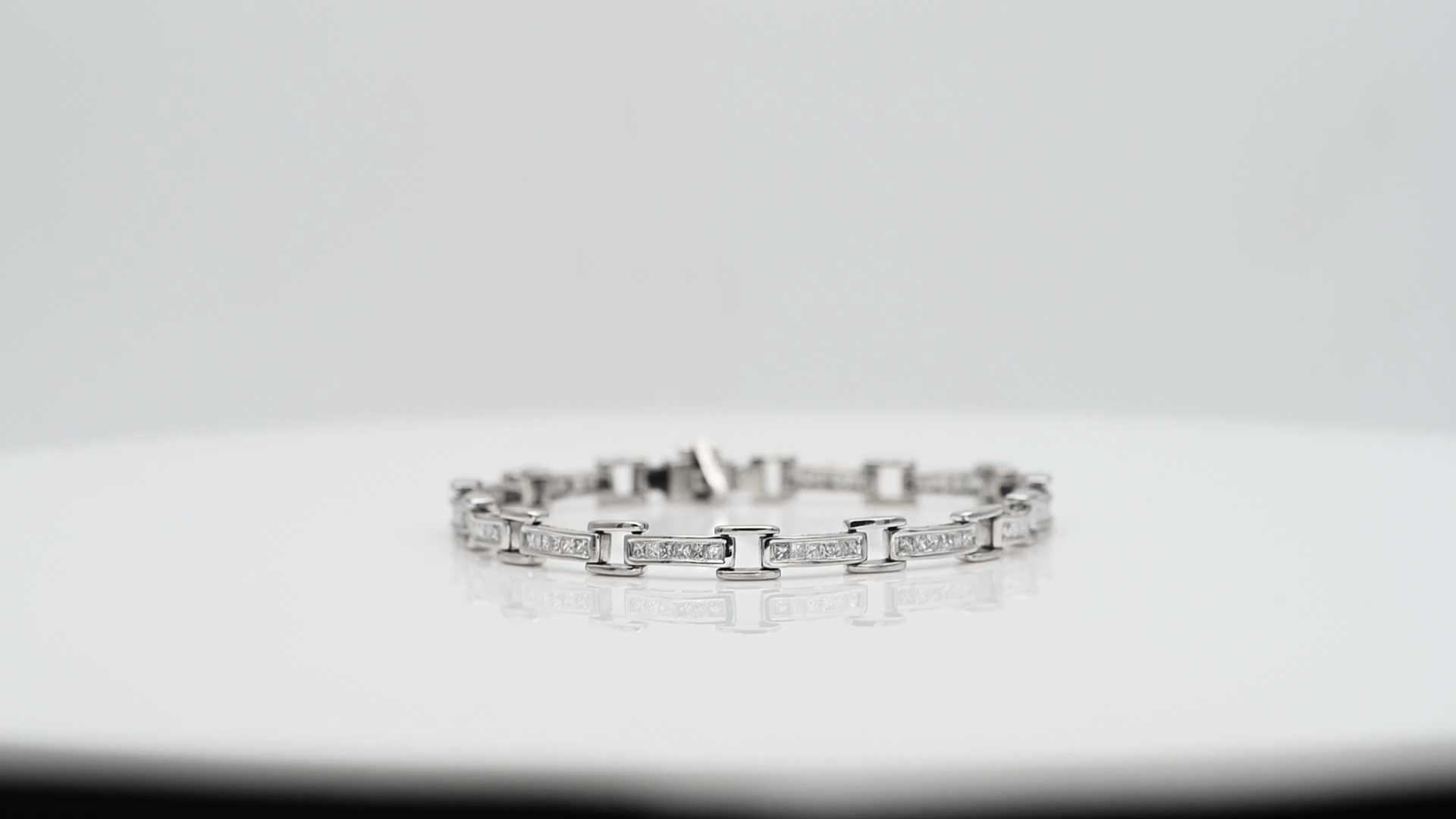 צמיד וינטאג משובץ יהלומים בחיתוך פרינסס , זהב 14K - מק"ט 30943