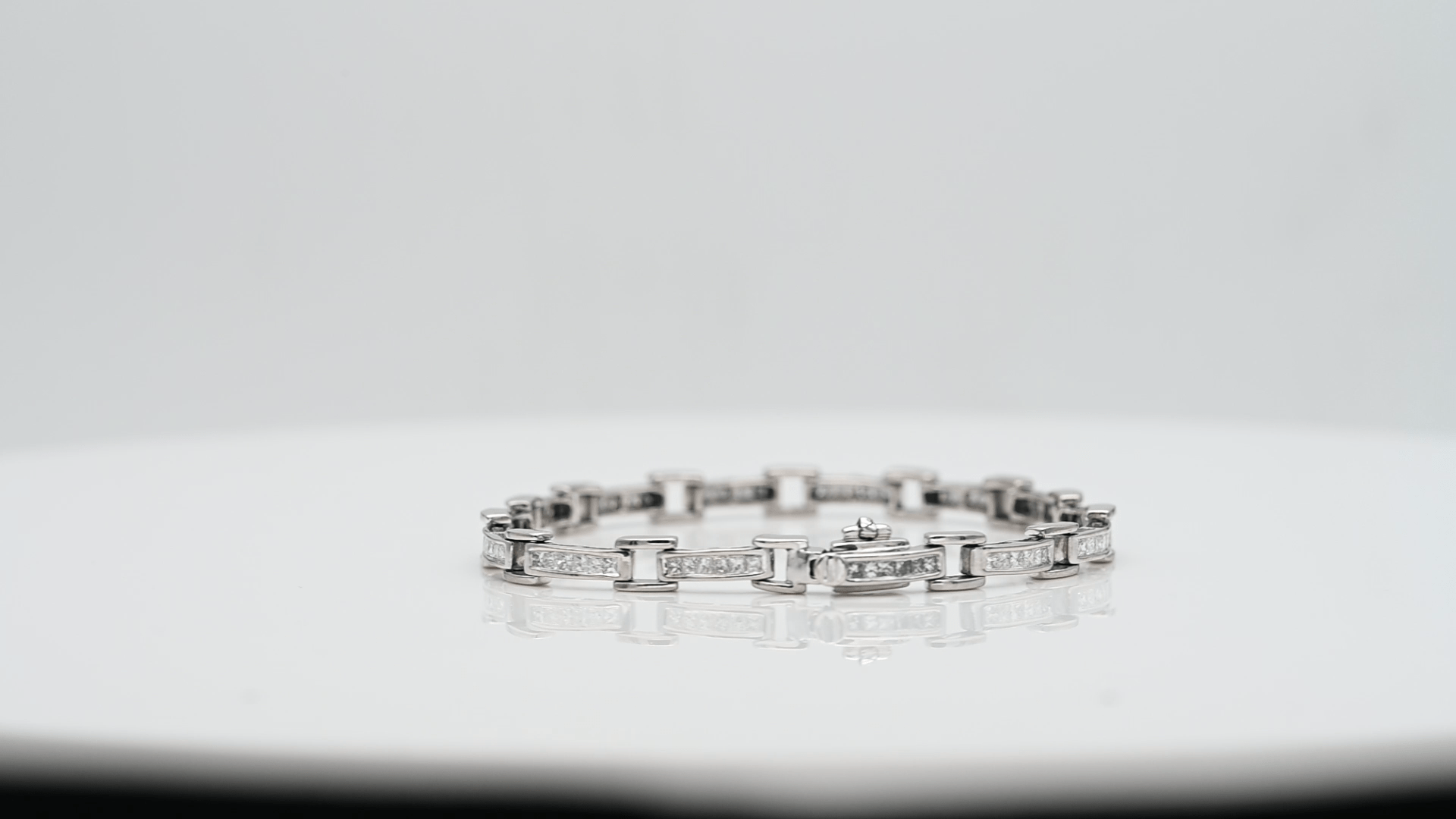 צמיד וינטאג משובץ יהלומים בחיתוך פרינסס , זהב 14K - מק"ט 30943