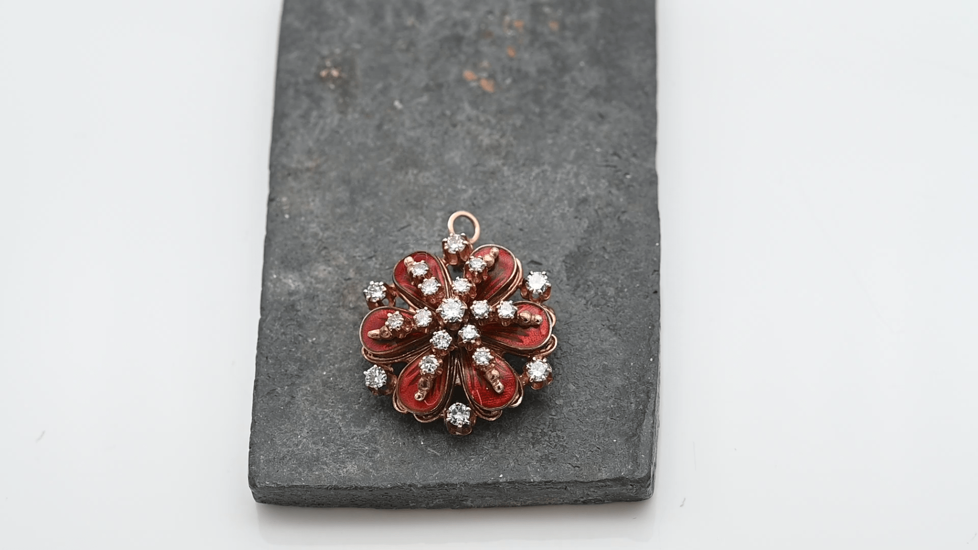תליון/סיכה וינטג פרח משובץ יהלומים ואמייל כתום, זהב 14K - מק"ט 31407