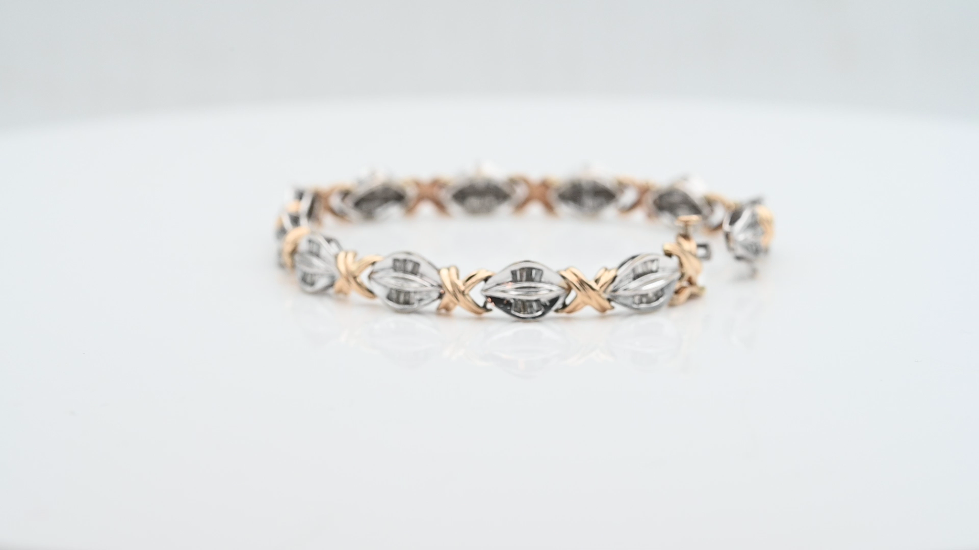 צמיד וינטג' משובץ יהלומים בחיתוך בגט - מק"ט 33187, זהב 14K