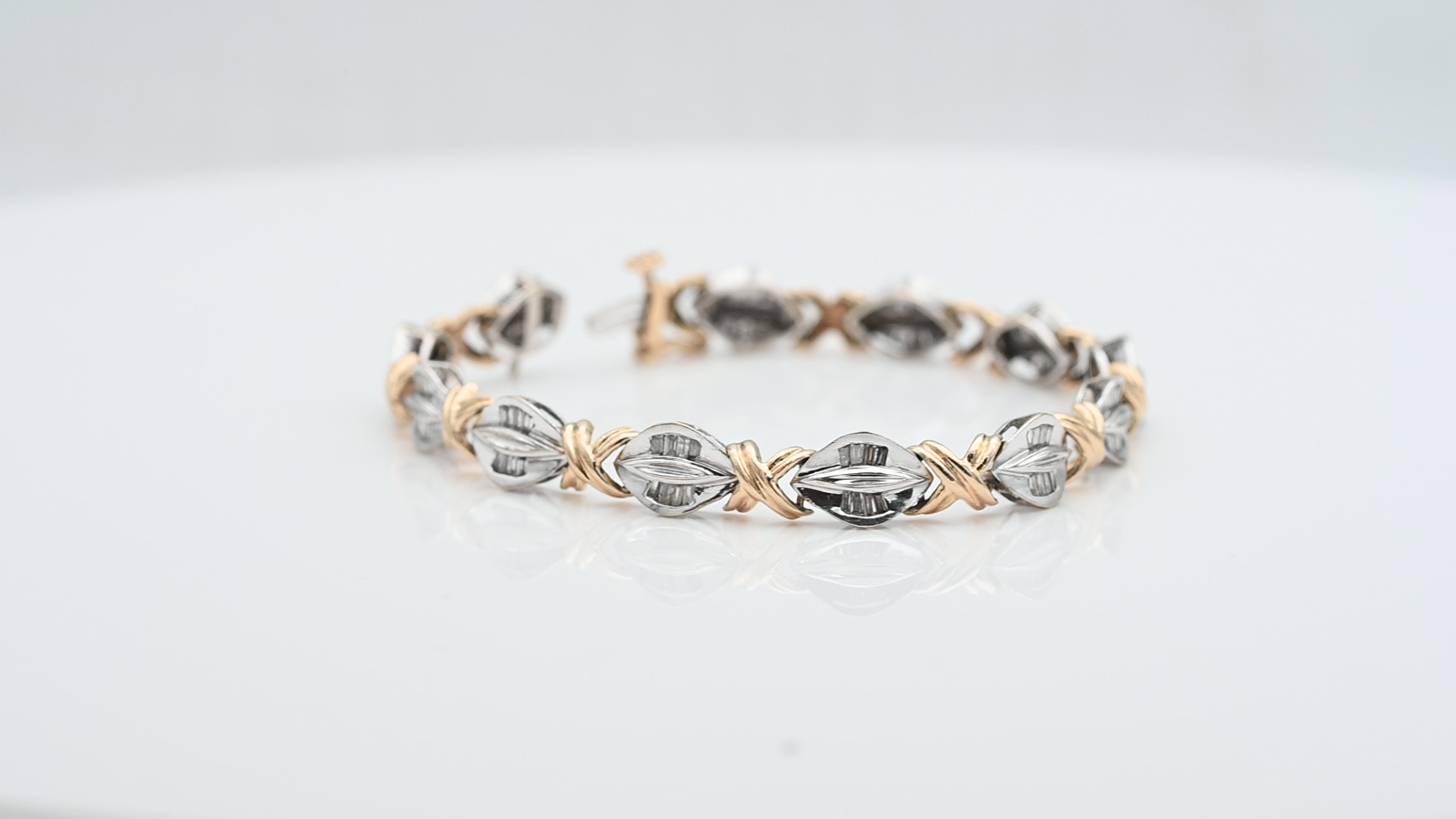 צמיד וינטג' משובץ יהלומים בחיתוך בגט - מק"ט 33187, זהב 14K