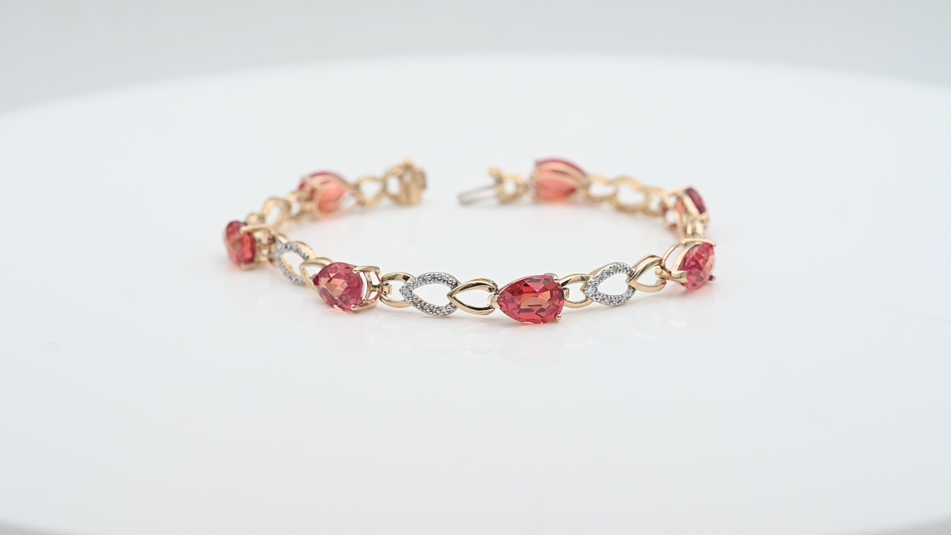 צמיד וינטג' משובץ אבנים בגוון כתום בחיתוך טיפה ויהלומים - מק"ט 33398, זהב 10K