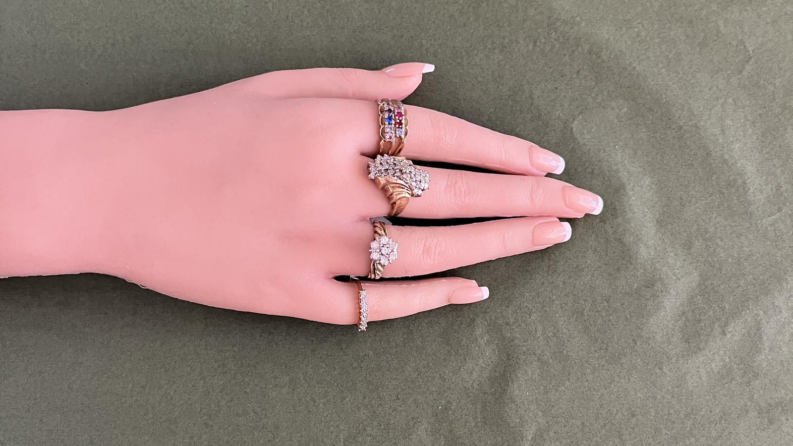 טבעת וינטג' משובצת יהלומים - מק"ט 33560, זהב 10K