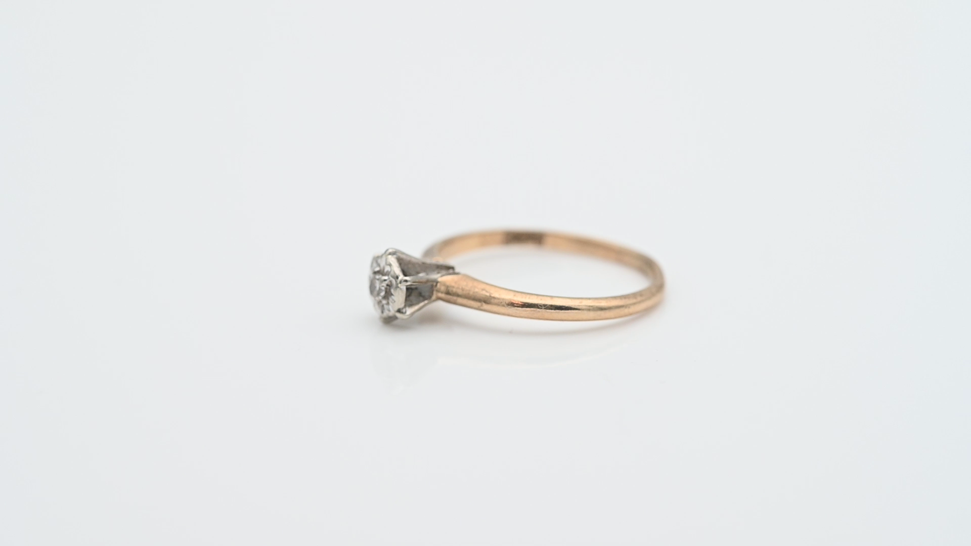 טבעת וינטג' סוליטר משובצת יהלום - מק"ט 33751, זהב 10K