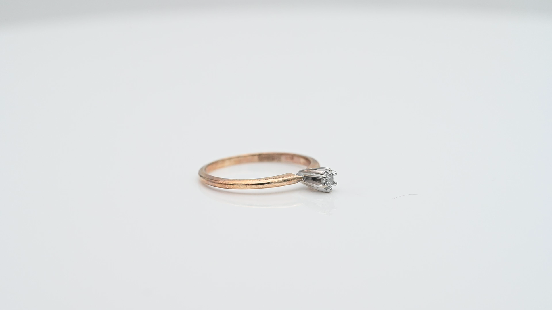 טבעת וינטג' סוליטר משובצת יהלום - מק"ט 33786, זהב 10K