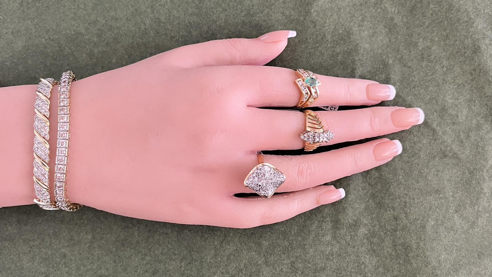 טבעת וינטג' משובצת אמרלד ויהלומים - מק"ט 34073, זהב 14K