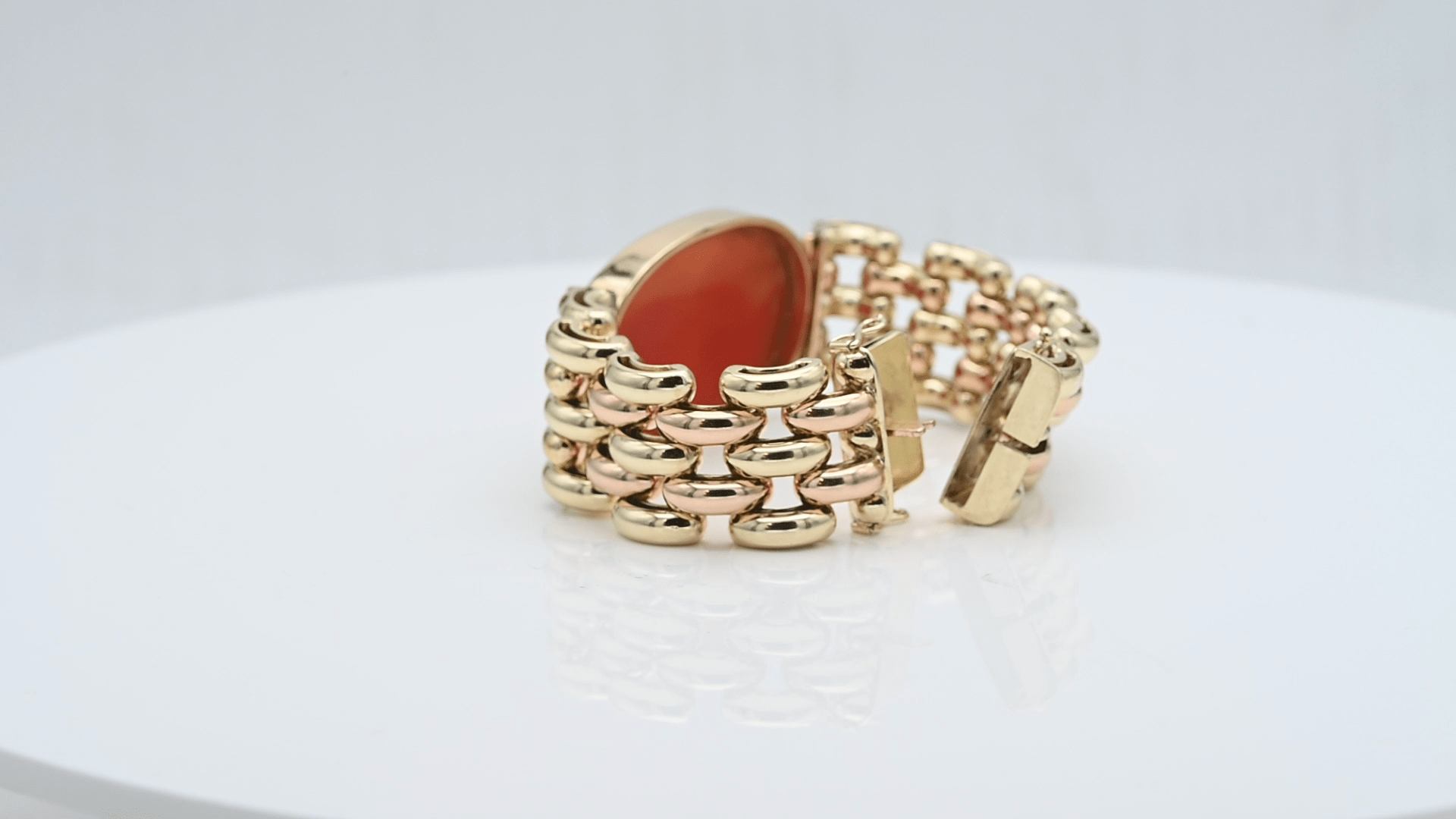 צמיד וינטאג עם קמאו במרכז, זהב 14K - מק"ט 50122