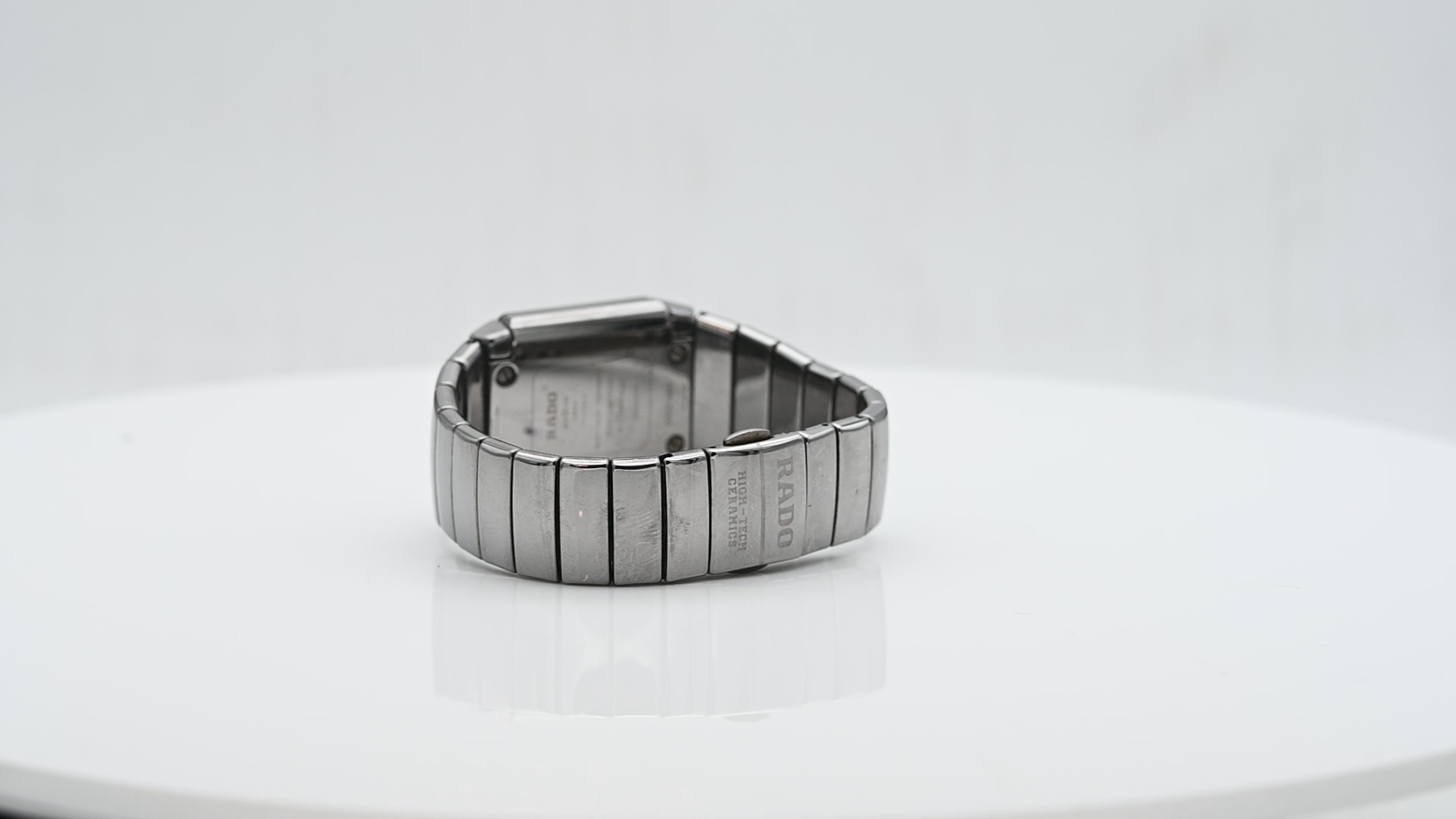 שעון RADO DIASTAR JUBILE כולל תאריך משובץ 3 יהלומים - מק"ט 50535