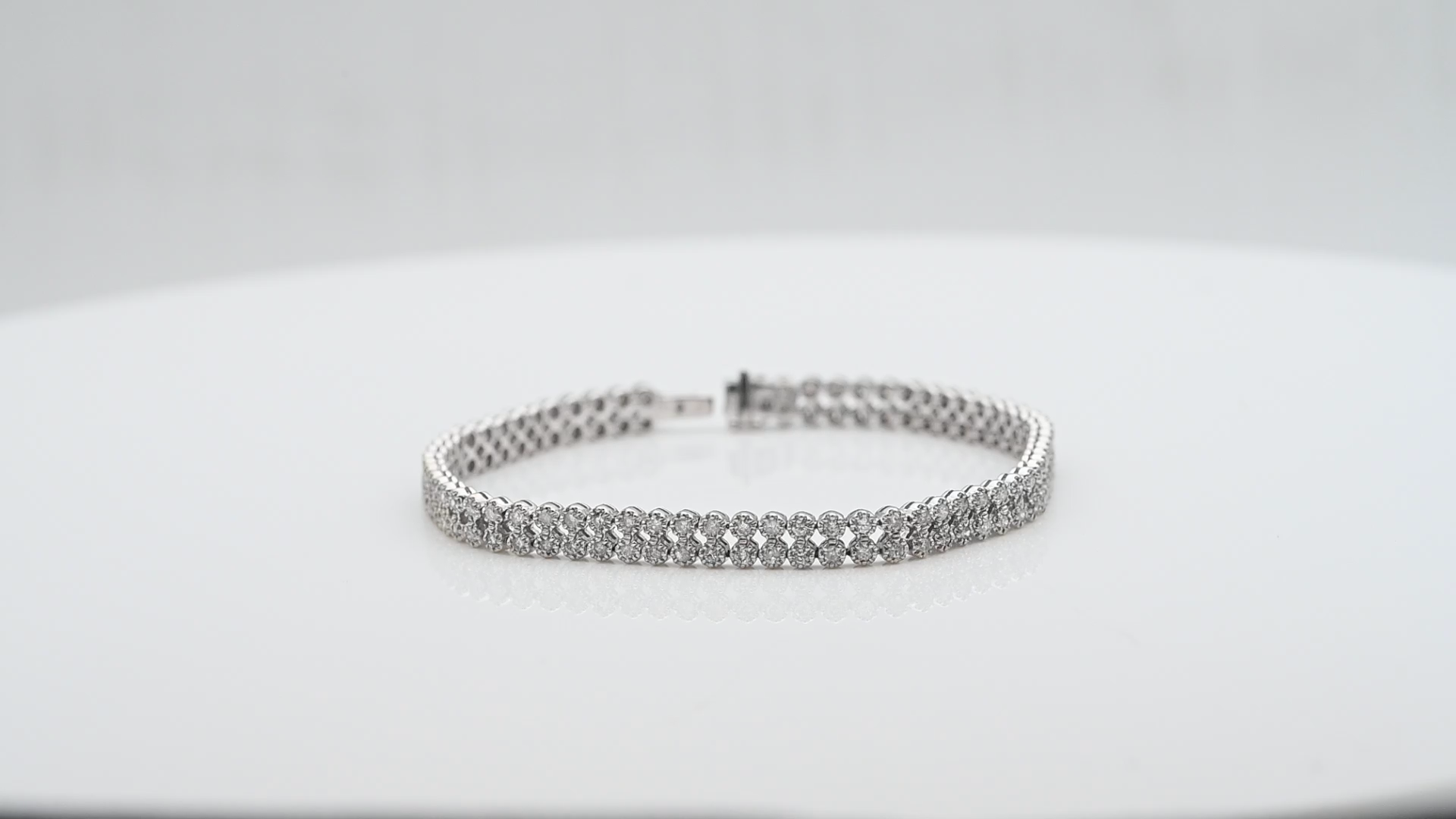 צמיד שתי שורות יהלומים ברוחב 5.3 מ"מ - מק"ט 51413, זהב 14K