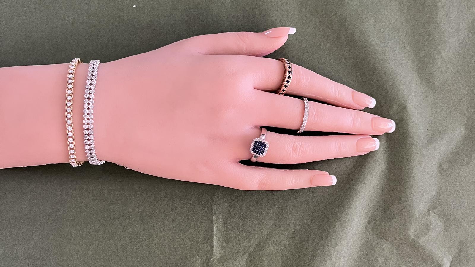 טבעת ריבועית משובצת אבני ספיר ויהלומים - מק"ט 51422, זהב 14K