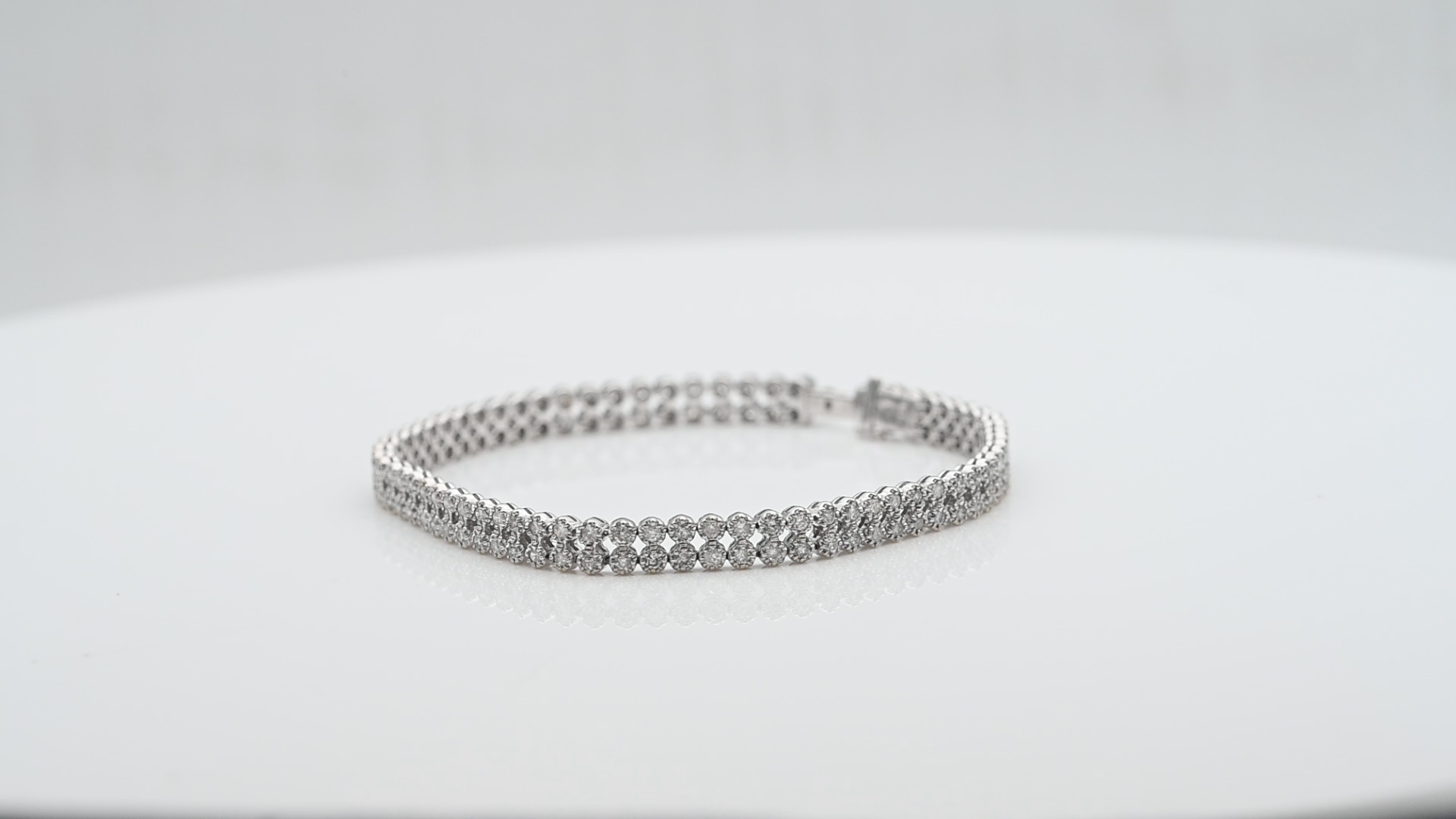 צמיד שתי שורות יהלומים ברוחב 5.3 מ"מ - מק"ט 51413, זהב 14K