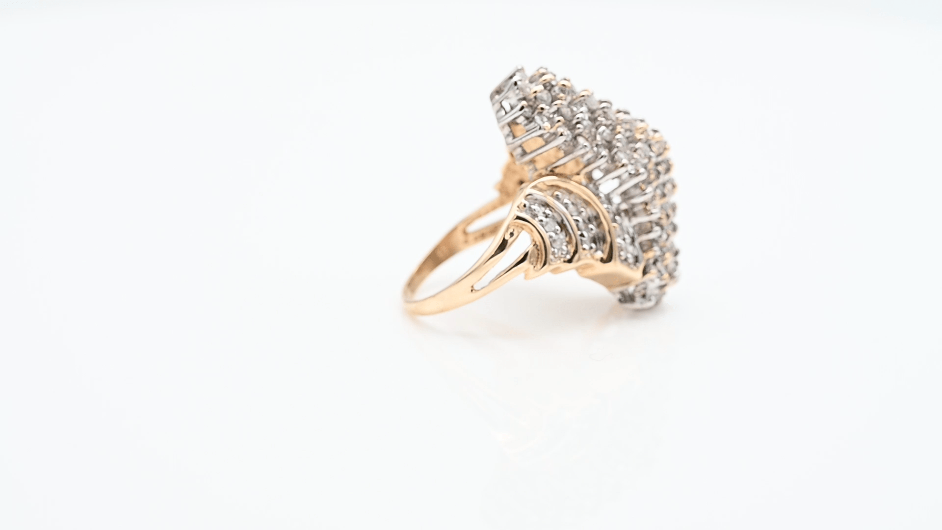 טבעת זהב ויהלומים מספר 5770