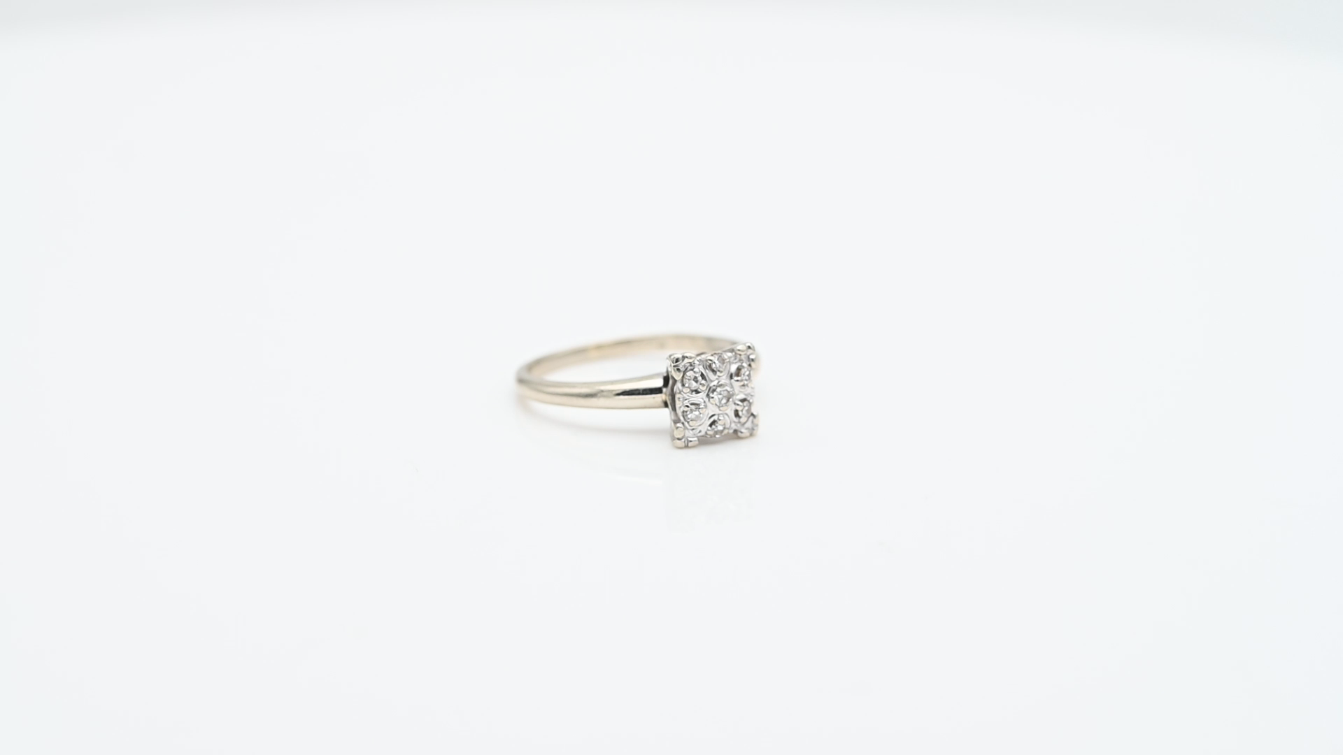 טבעת וינטאג משובצת יהלומים, זהב 9-14K - מק"ט 60244