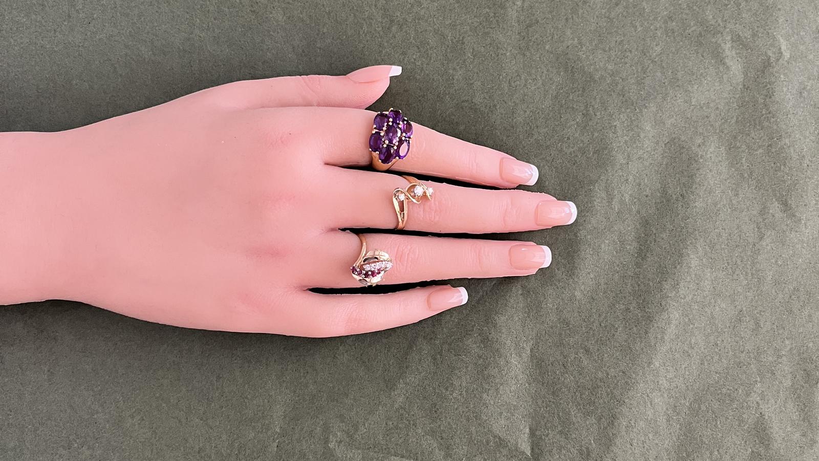 טבעת וינטאג משובצת אבני אמטיסט - מק"ט 60519, זהב 14K