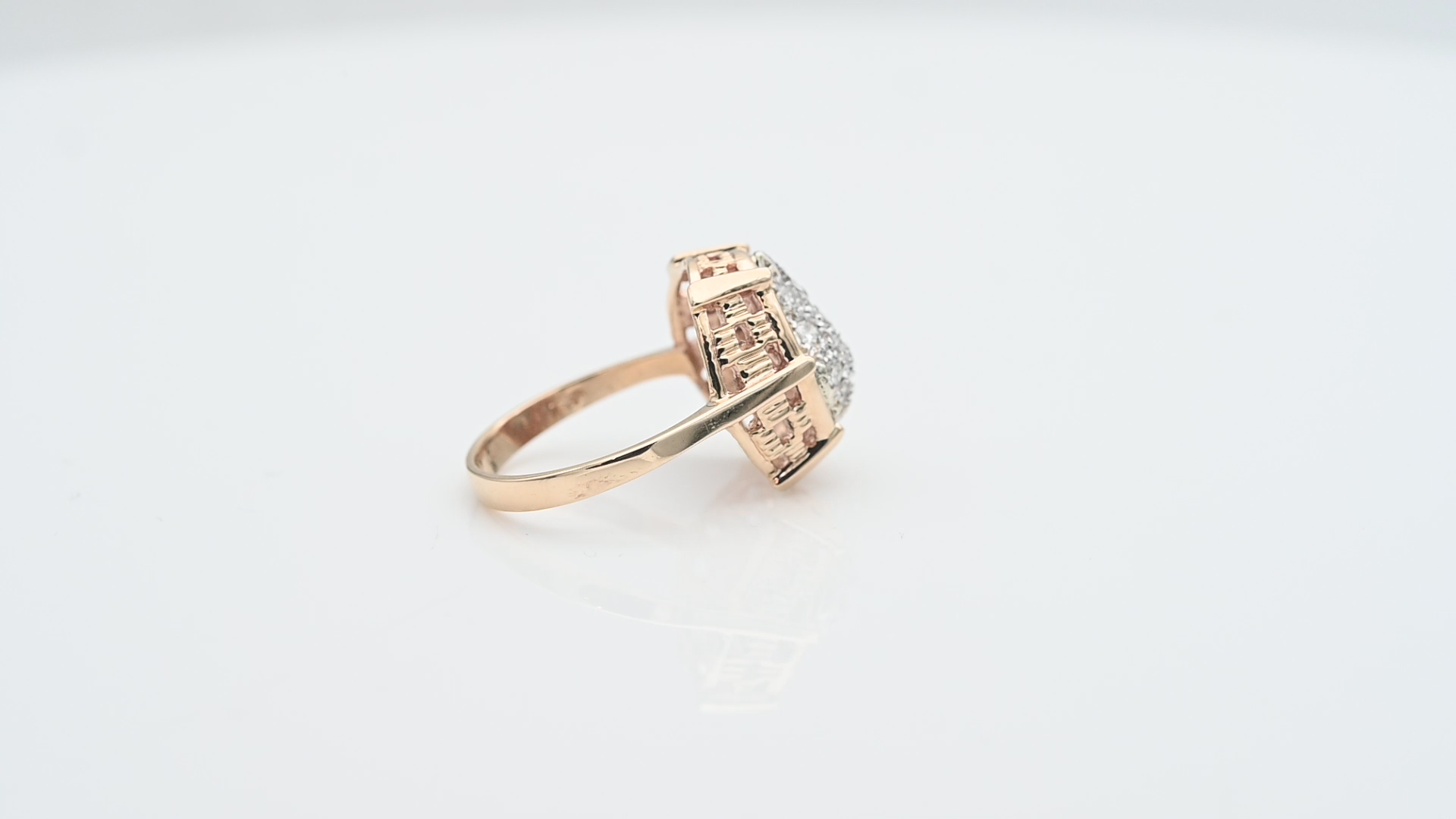 טבעת וינטג' משובצת יהלומים - מק"ט 60764, זהב 9-14K