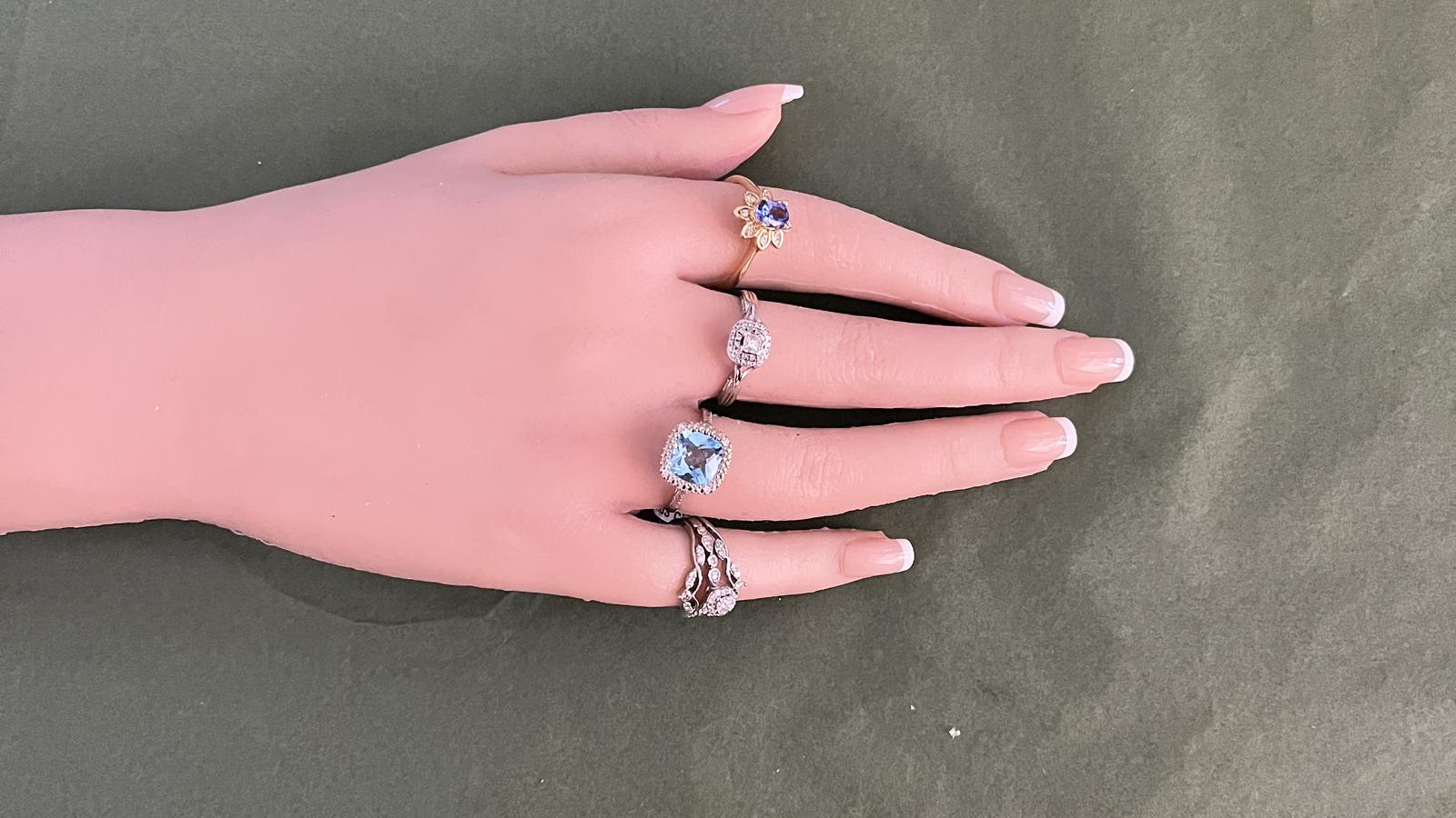 זוג טבעות משתלבות משובצות טנזנייט ויהלומים בחיתוך באגט - מק"ט 60992, זהב 14K