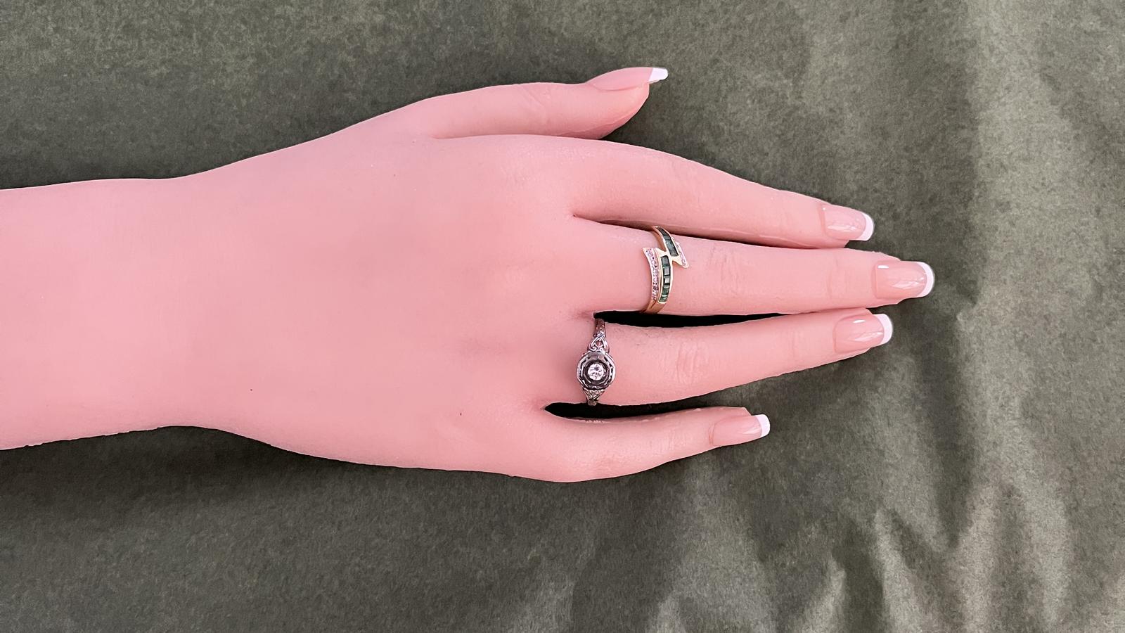 טבעת וינטג' משובצת יהלום במשקל 0.15 קראט - מק"ט 61122, זהב 14K