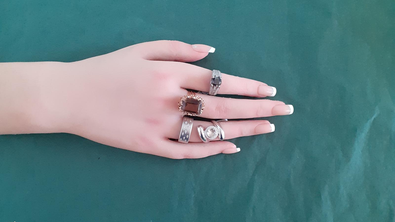 טבעת זהב ויהלומים מספר 10004