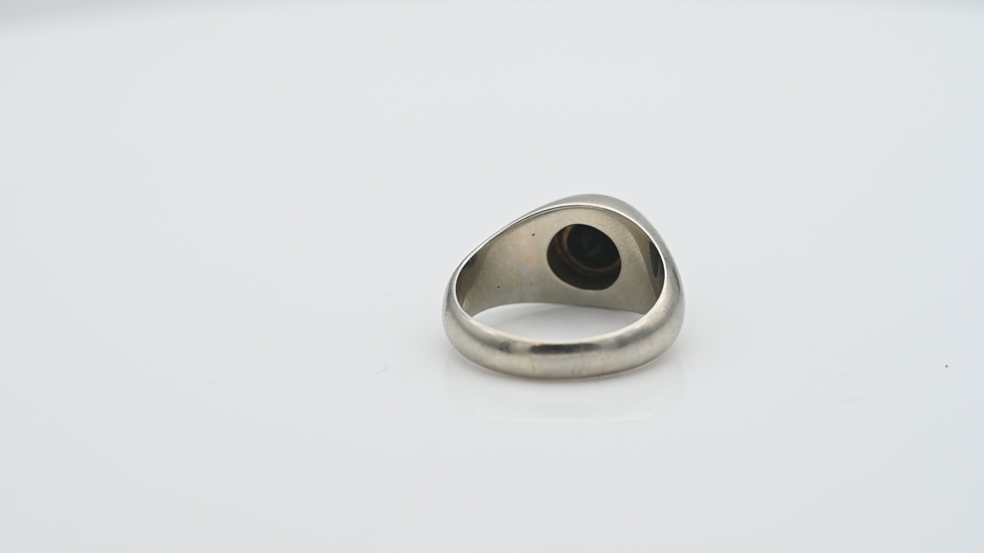 טבעת וינטאג משובצת ספינל שחור - מספר 11543