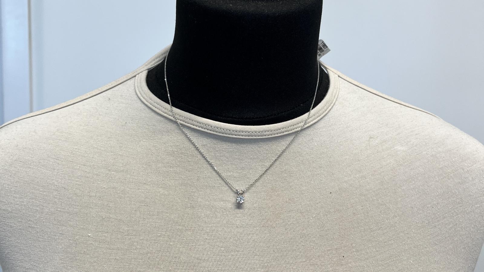 תליון סוליטר משובץ יהלום , זהב 14K, תליון כולל שרשרת - מק"ט 11807