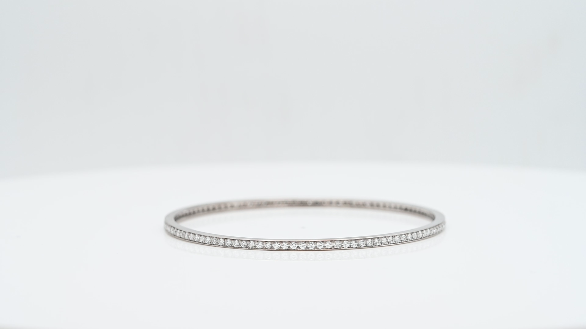 צמיד איטרנטי טניס קשיח משובץ יהלומים, זהב 18K, קוטר 6.5 ס"מ - מק"ט 12189