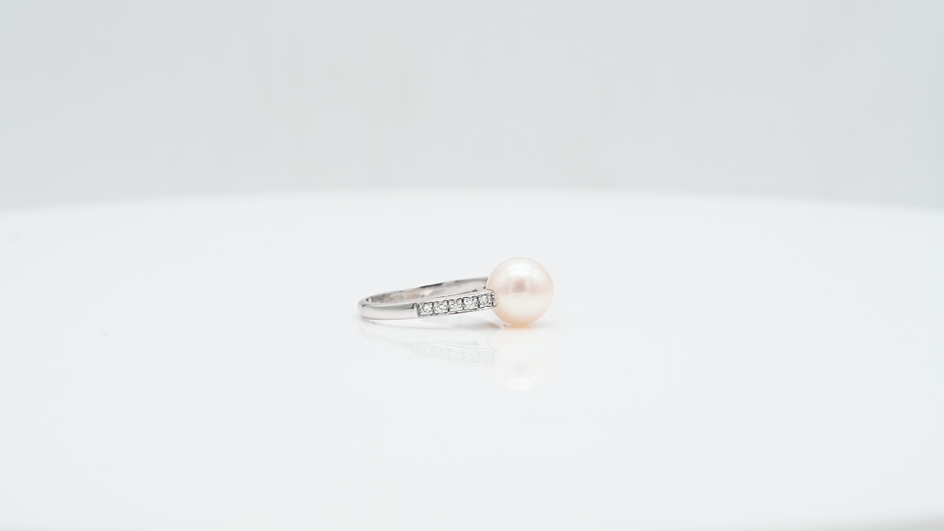 טבעת וינטאג משובצת פנינה ויהלומים, זהב 14K - מק"ט 12196