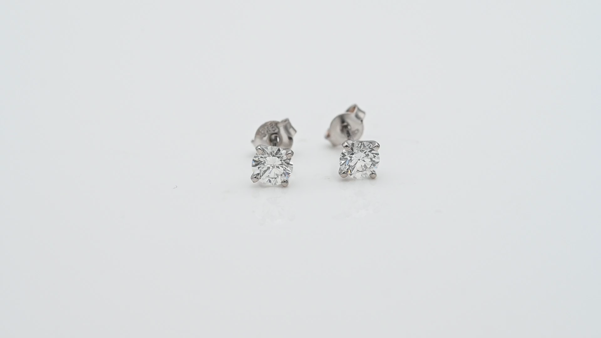 עגילי סוליטר משובצים יהלומים - מק"ט 14477, זהב 14K