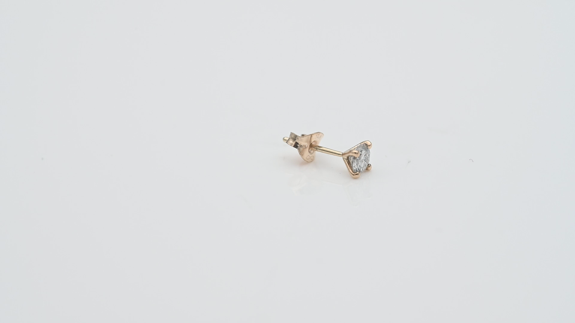 עגיל סוליטר בודד משובץ יהלום - מק"ט 14569, זהב 14K