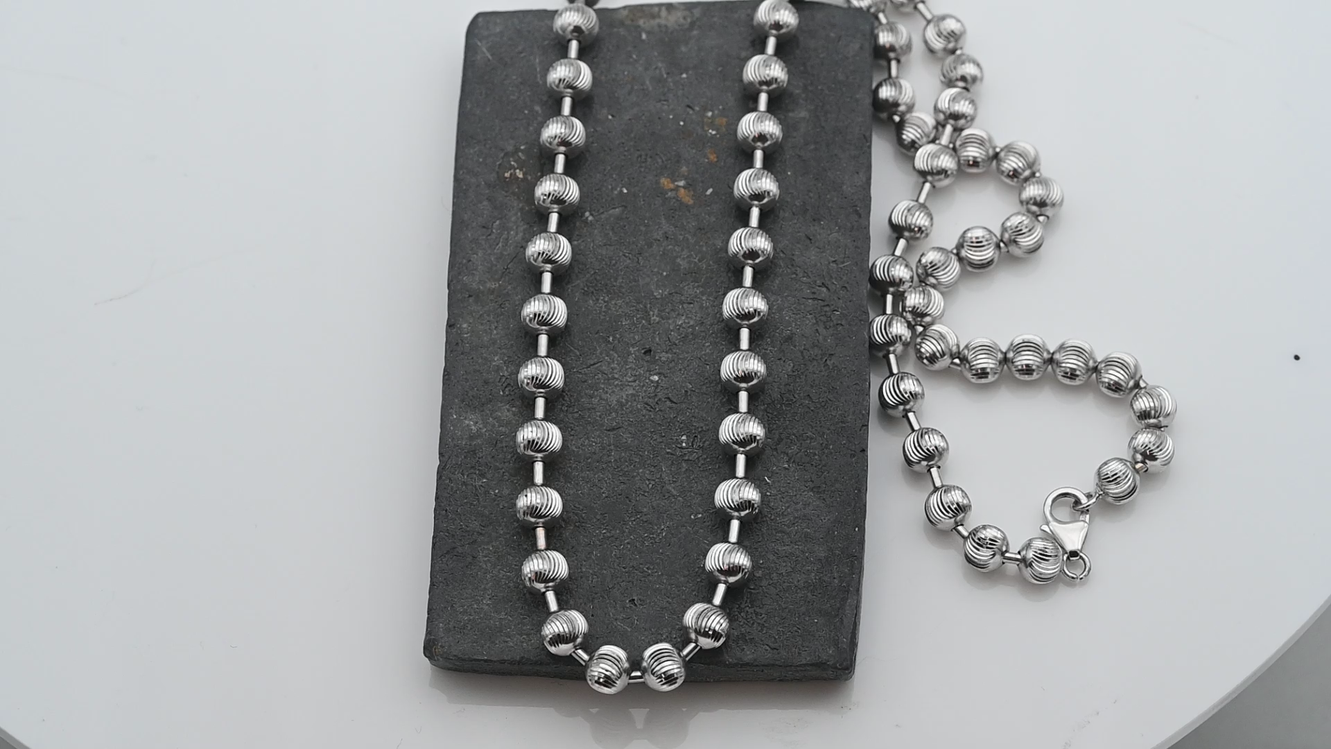 שרשרת כדורים מרוקעים איטלקית ברוחב 6 מ"מ - מק"ט 15175, זהב 14K