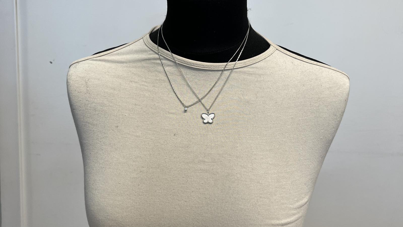 תליון פרפר זהב רקוע, כולל שרשרת - מק"ט 15233, זהב 14K