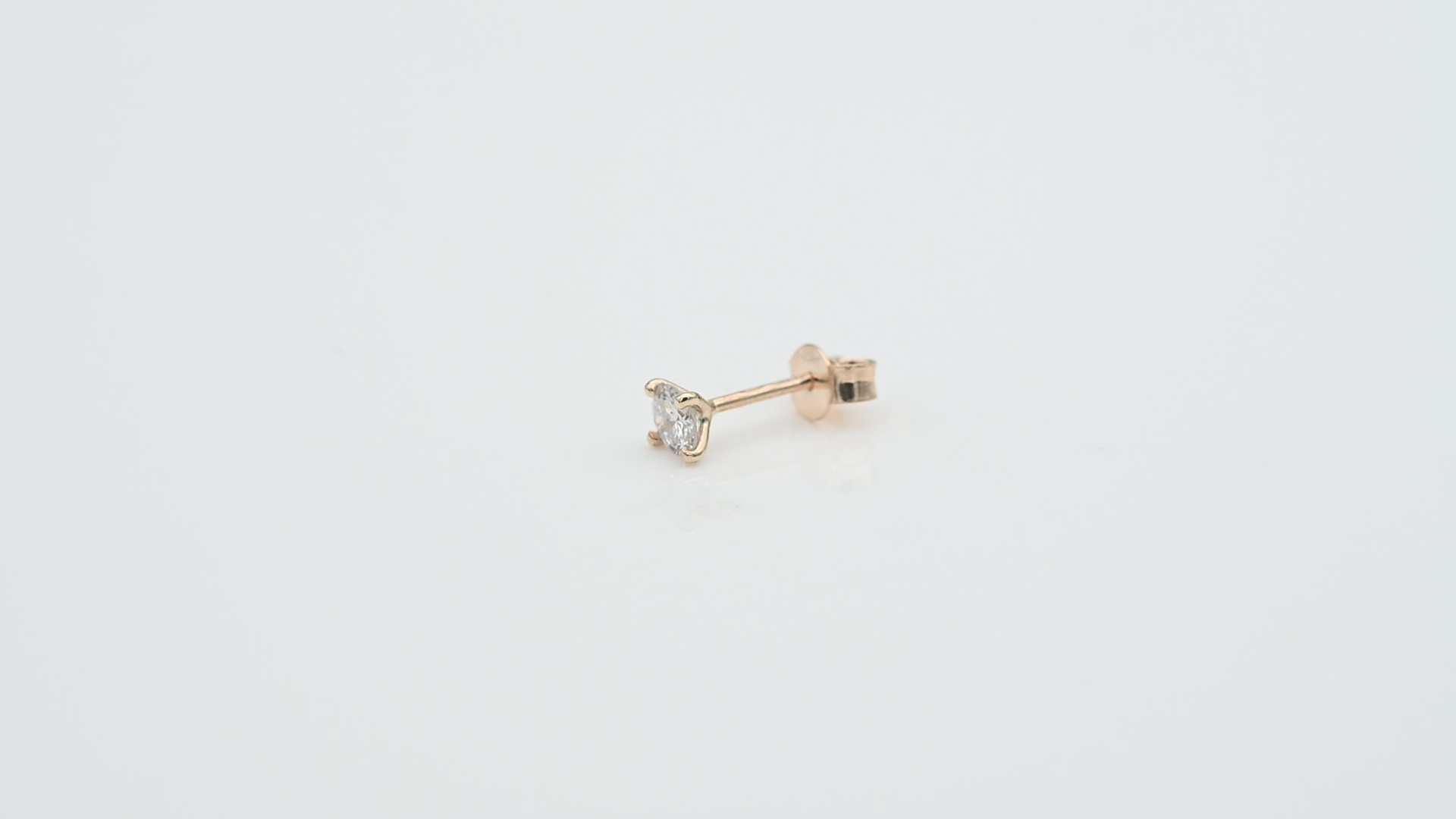 עגיל סוליטר בודד משובץ יהלום - מק"ט 15286, זהב 14K