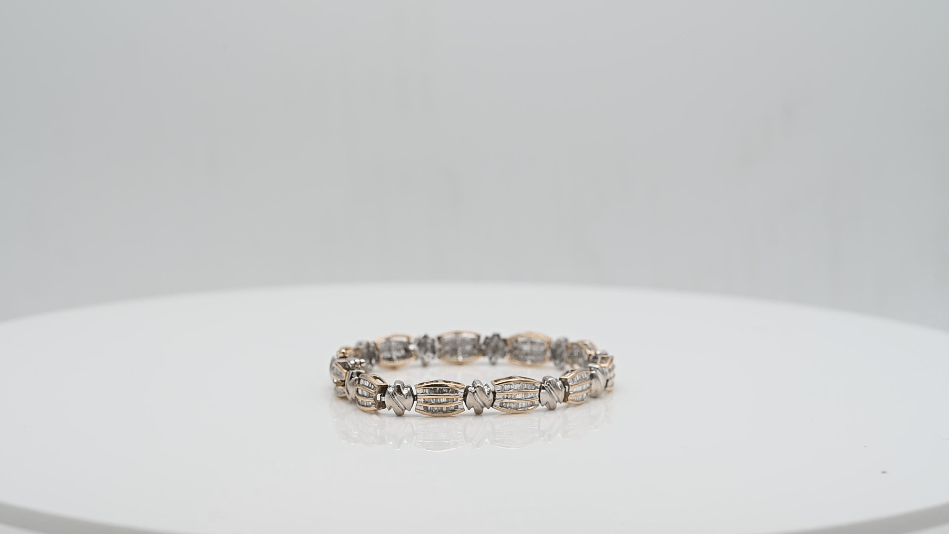 צמיד וינטאג משובץ יהלומים בחיתוך באגט, זהב 14K - מק"ט 30840