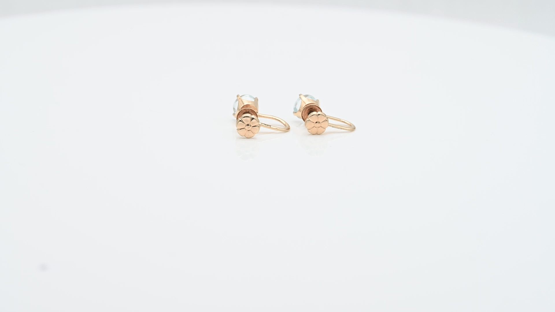 עגילי וינטאג משובצים בלו טופז, מתאימים לאוזניים ללא חורים, זהב 14K - מק"ט 31585