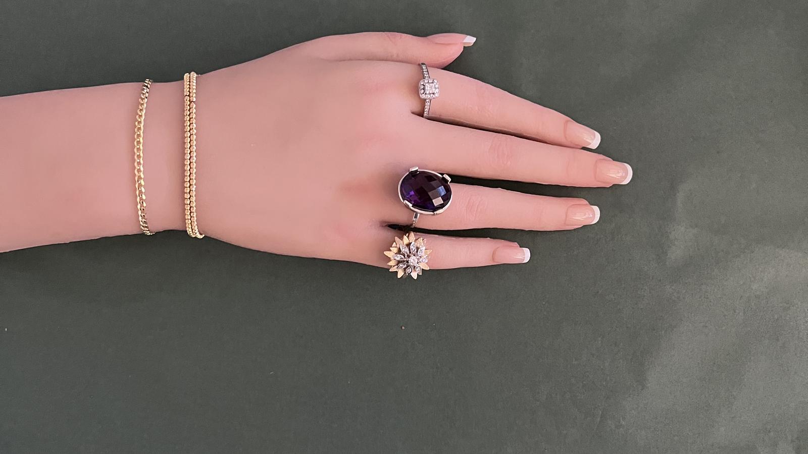 טבעת וינטאג משובצת אמטיסט בחיתוך אובל, זהב 18K - מק"ט 31933