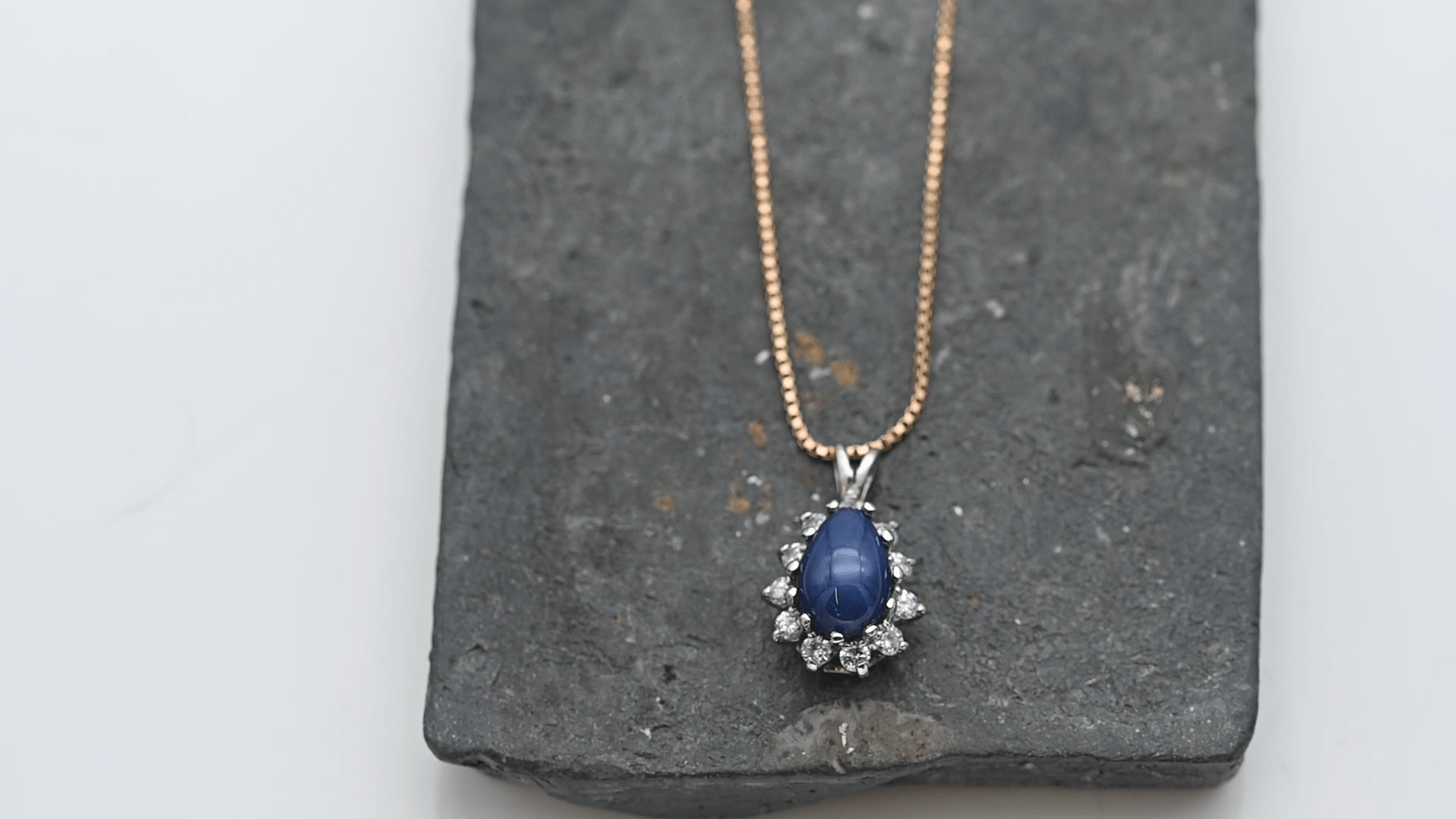 תליון וינטאג משובץ קורונדום ויהלומים, זהב 9-14K, תליון ללא שרשרת - מק"ט 31800