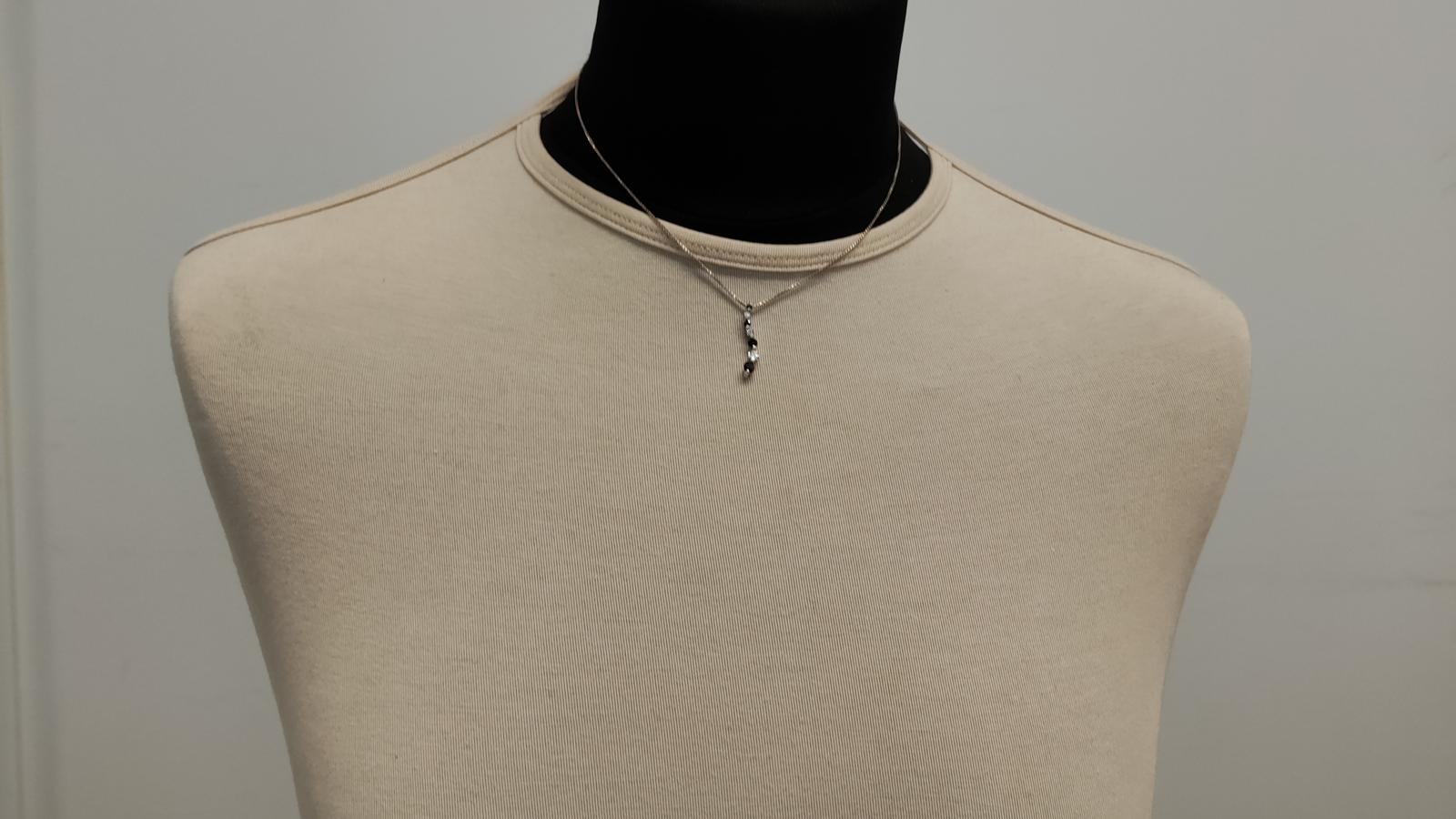 תליון וינטאג משובץ יהלומים שחורים ולבנים, זהב 9-14K, תליון ללא שרשרת - מק"ט 31804