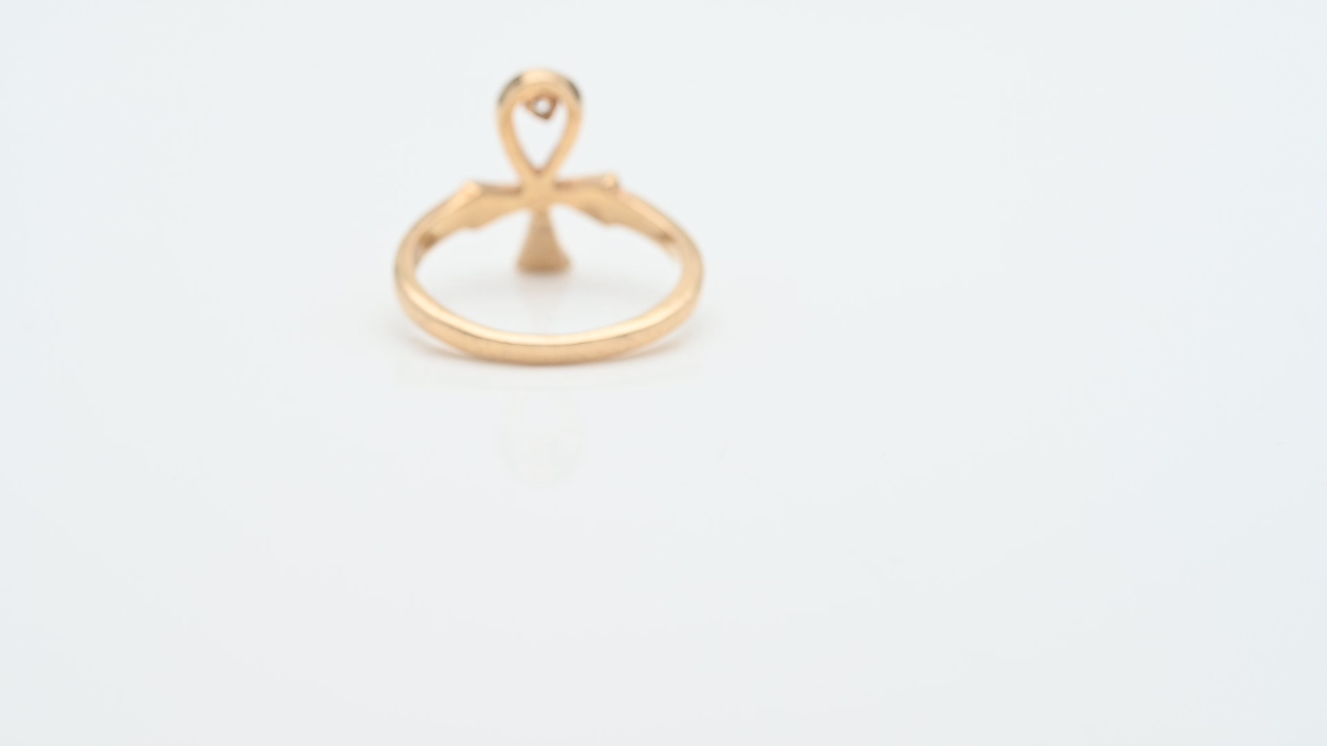 טבעת וינטאג עם מוטיב ענח' מצרי, משובצת יהלום, זהב 9-14K - מק"ט 32224