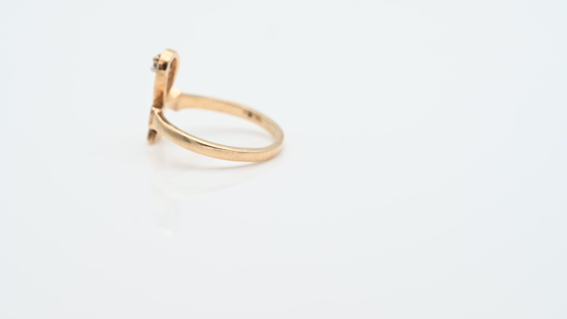 טבעת וינטאג עם מוטיב ענח' מצרי, משובצת יהלום, זהב 9-14K - מק"ט 32224