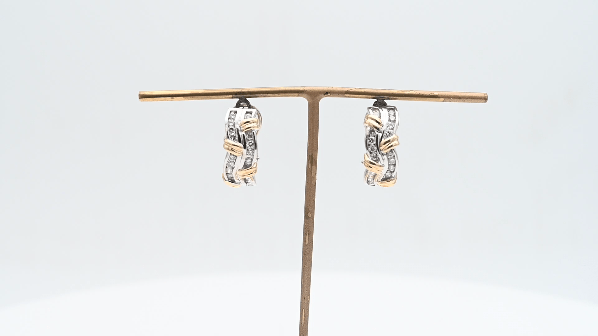 עגילי וינטאג משובצים יהלומים, זהב 14K - מק"ט 32282