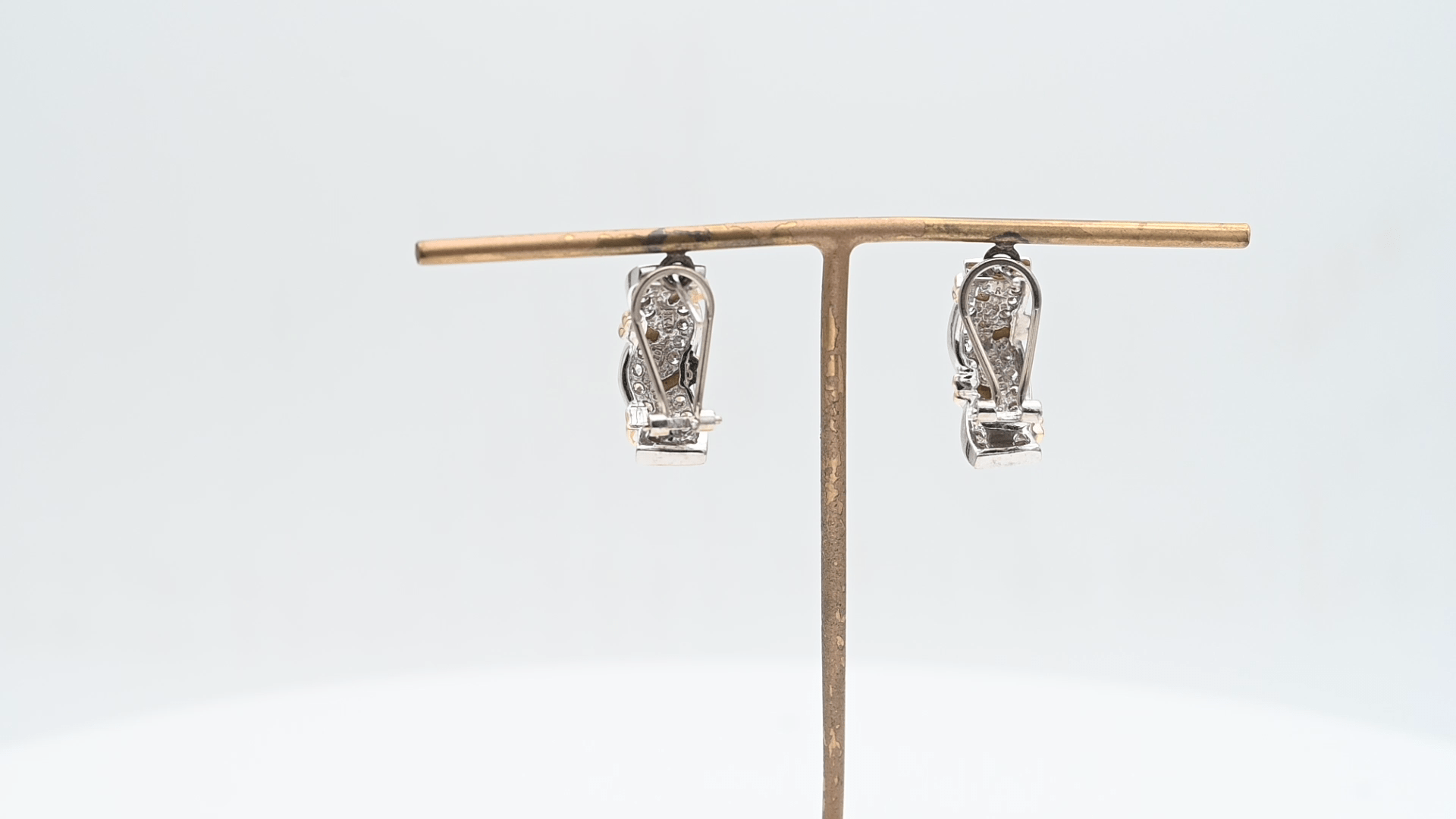 עגילי וינטאג משובצים יהלומים, זהב 14K - מק"ט 32282