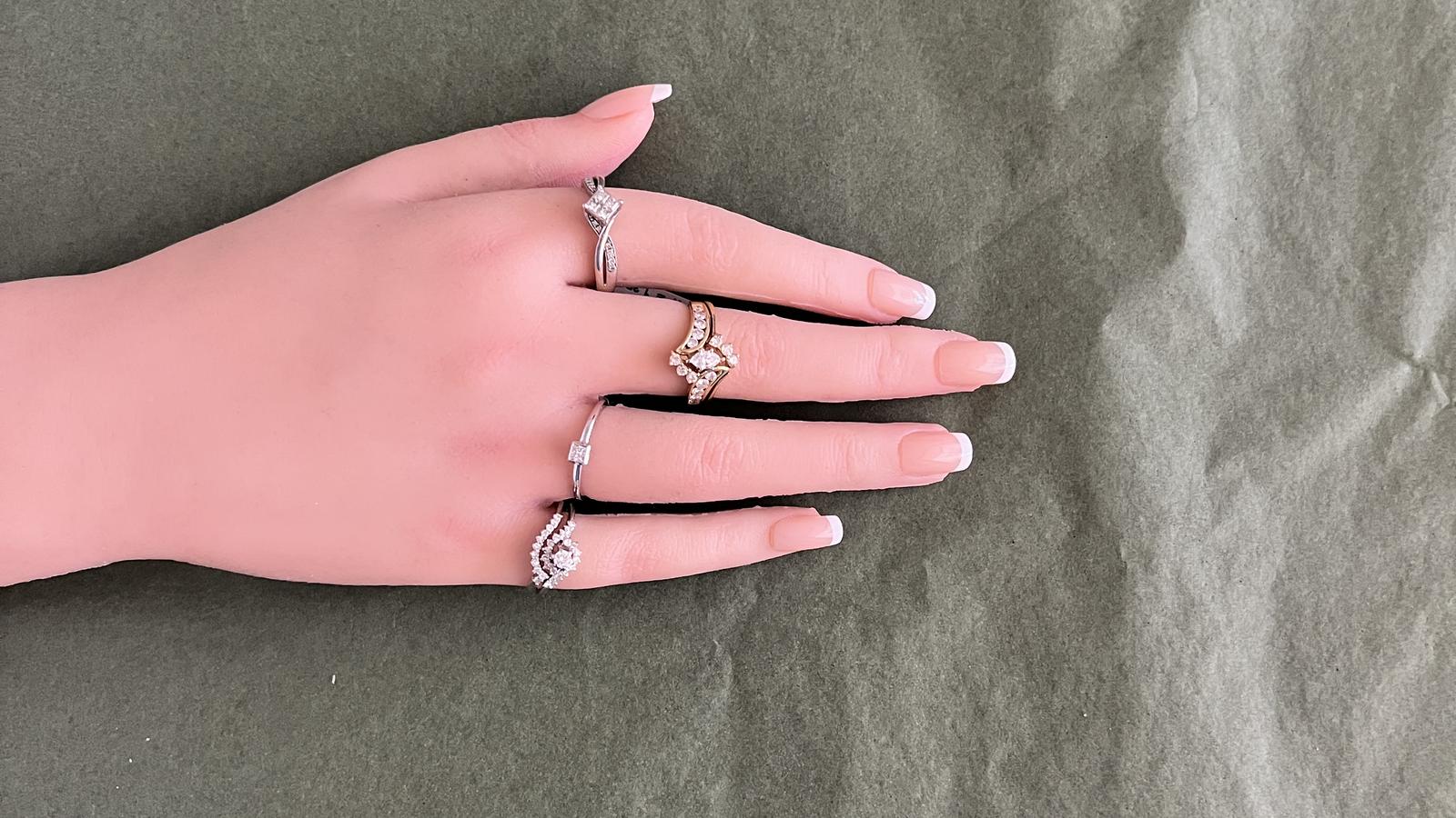 טבעת וינטאג משובצת יהלומים - מק"ט 32596, זהב 9-14K